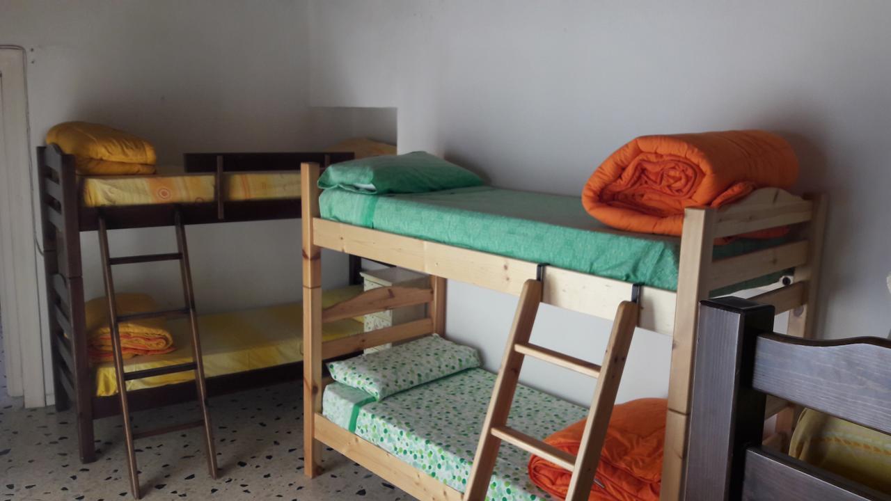 Vucciria Hostel ปาแลร์โม ภายนอก รูปภาพ