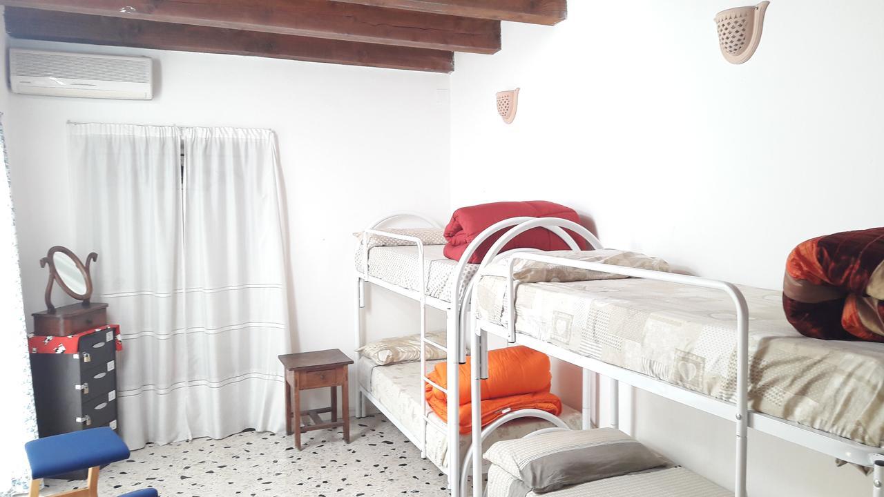 Vucciria Hostel ปาแลร์โม ภายนอก รูปภาพ