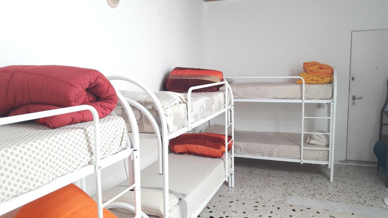 Vucciria Hostel ปาแลร์โม ภายนอก รูปภาพ
